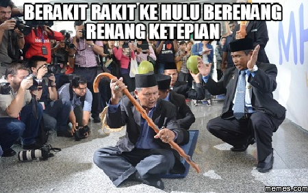 berakit rakit ke hulu berenang renang ketepian